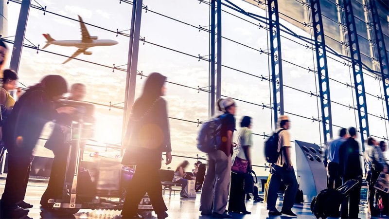 كيف تؤثر معدلات التضخم على خطط العطلات الصيفية؟