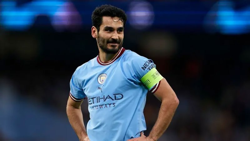 غندوغان يستبعد برشلونة ويكشف مستقبله: سيتي أو الهلال