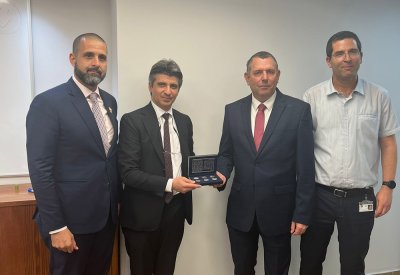 خلال زيارته لوزارة الصحة الإسرائيلية.. الأنصاري يبحث تعزيز التعاون الصحي المشترك