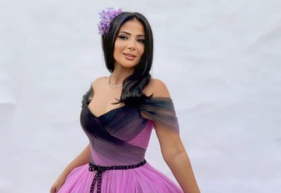 جوائز منى زكي