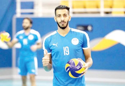 طائرة المحرق تضم أحمد عيسى قادمًا من النصر