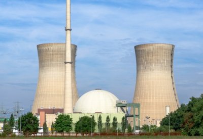 باكستان والصين توقعان مذكرة تفاهم لإقامة مشروع للطاقة النووية