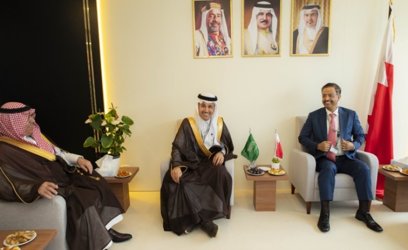 الكعبي يبحث مع رئيس "الطيران المدني" السعودي سبل تطوير العلاقات في المجال