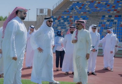 خالد بن حمد يزور مدينة خليفة الرياضية للإطلاع على جاهزية مرافقها