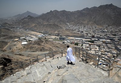 السياحة الدينية.. خطط سعودية طموحة بحلول 2030