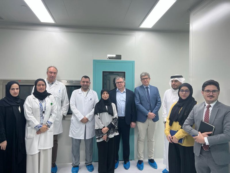 "نهرا" تمنح شهادة التصنيع الجيد للعلاج الجيني لمركز الطب التجديدي بجامعة الخليج العربي