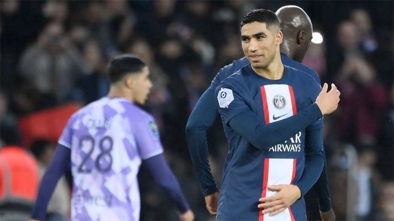 تقرير.. مانشستر سيتي سيدخل بقوة للتعاقد مع "أسد المغرب"