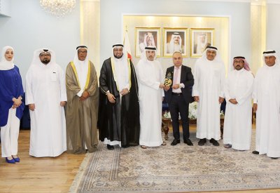 محافظ العاصمة يستقبل رئيس وأعضاء جمعية البحرين للعمل التطوعي