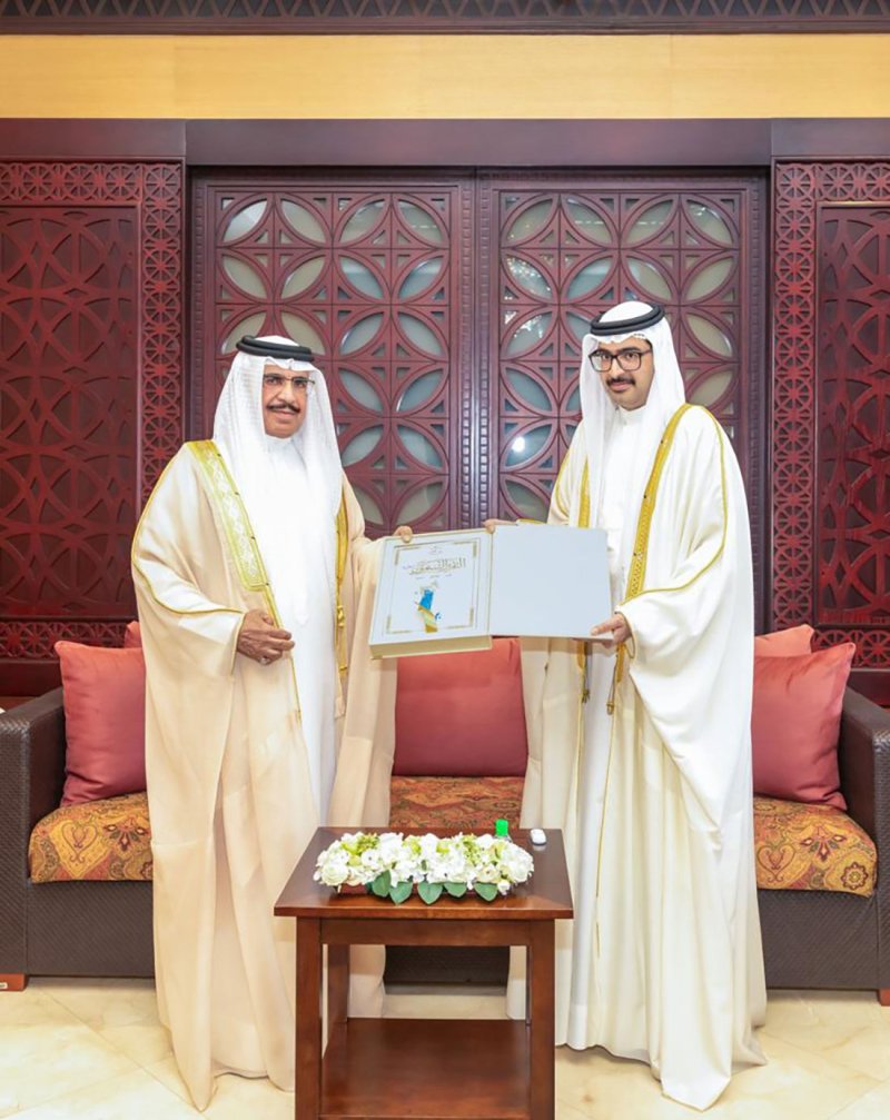 معالي وزير الداخلية يطلع على المشاريع والمبادرات التي نفذتها المحافظة الجنوبية خلال العام 2022