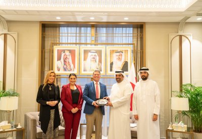 وزير المالية يلتقي وفداً من الكونغرس الأمريكي