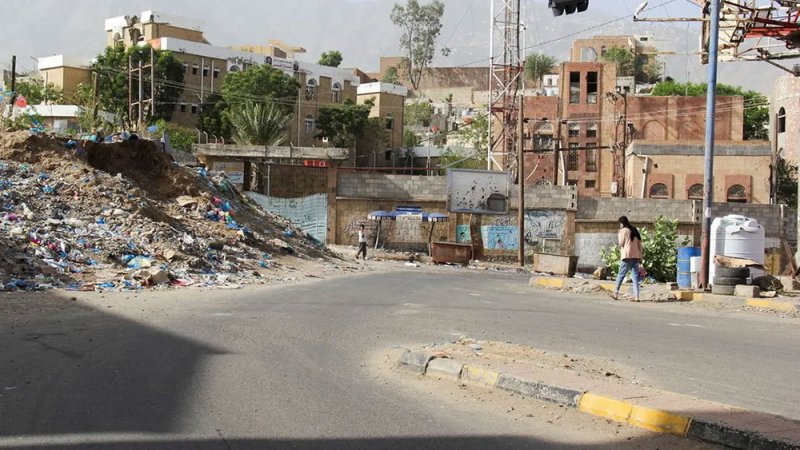 اليمن: مبادرة حكومية جديدة لفتح 5 طرق مغلقة بتعز المحاصرة