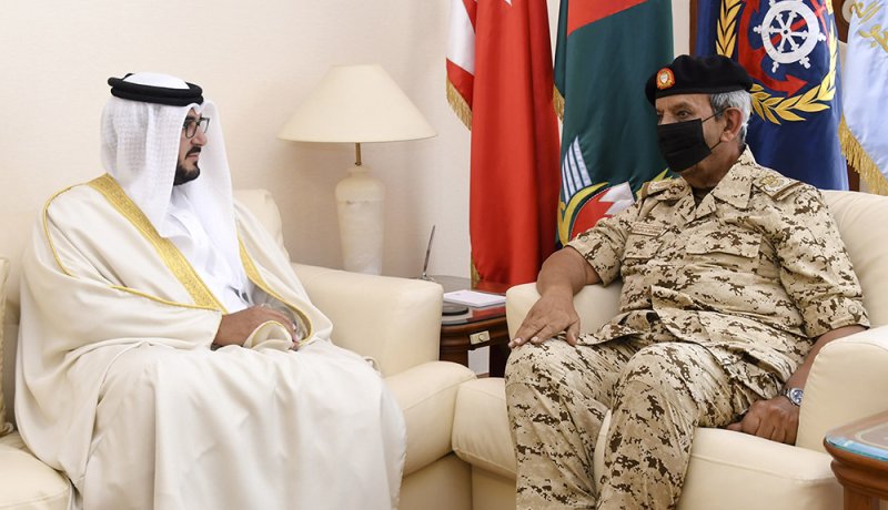 القائد العام لقوة دفاع البحرين يستقبل سمو الرائد الركن بحري الشيخ عيسى بن سلمان بن حمد آل خليفة