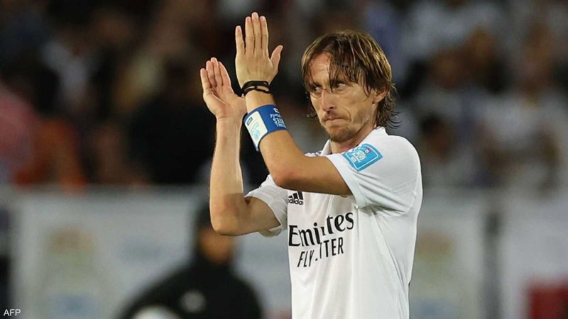 لوكا مودريتش يحسم الجدل مع ريال مدريد.. ويعلن موقفه النهائي