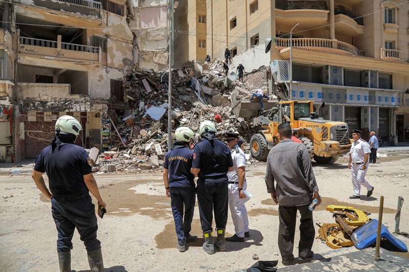 كارثة انهيار "عقار الإسكندرية".. تفاصيل ما حدث