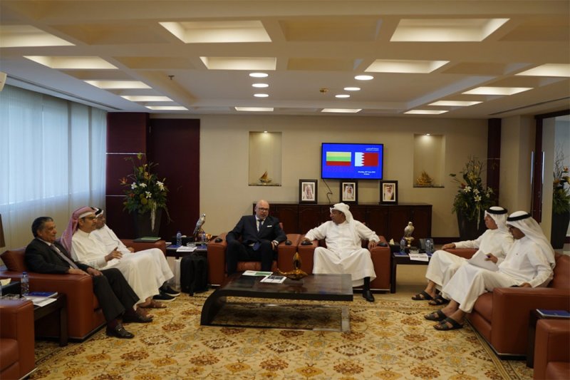 رئيس "غرفة البحرين" يبحث مع سفير ليتوانيا سبل تنمية التجارة البينية بين البلدين