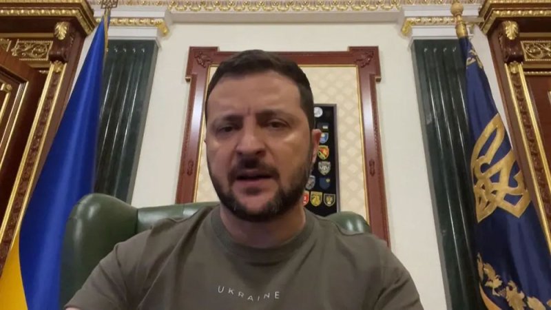 زيلينسكي: نحقق تقدماً في جميع قطاعات خط المواجهة