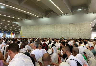 بالصور: "البلاد" في مشعر منى الآن