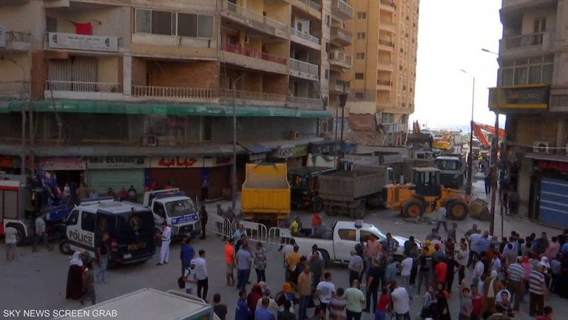 ارتفاع عدد ضحايا عقار الإسكندرية المنهار إلى 10 أشخاص