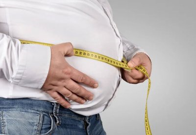 بينها ماء الكمون..7 مشروبات صباحية تخلصك من الكرش