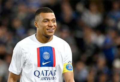 مبابي يريد مبلغا فلكيا.. وأبرز مطارد يتراجع