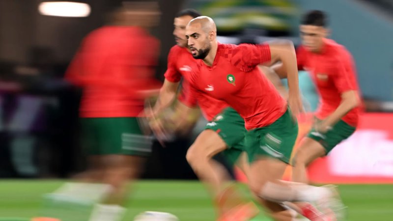مانشستر يونايتد يغري سفيان أمرابط بعرض جديد