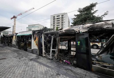 آلاف الموقوفين ومئات الإصابات وأضرار مادية كبيرة في فرنسا