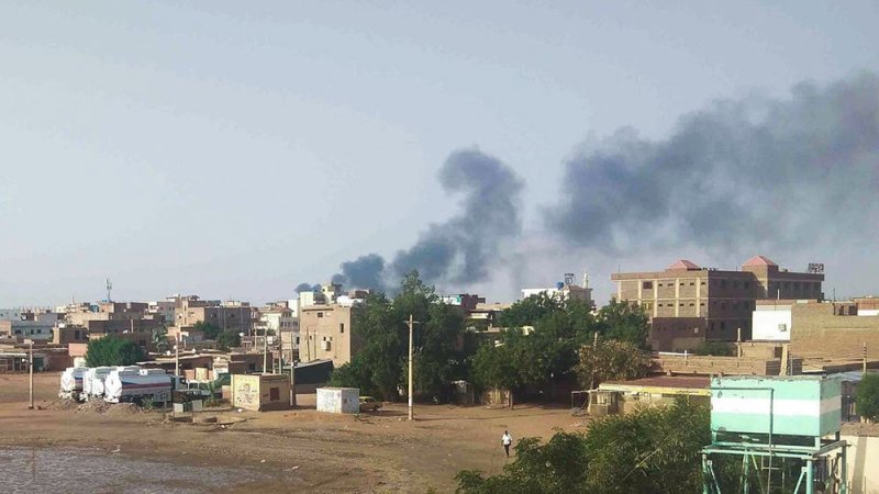 السودان.. تواصل الاشتباكات العنيفة في مدن العاصمة الثلاث