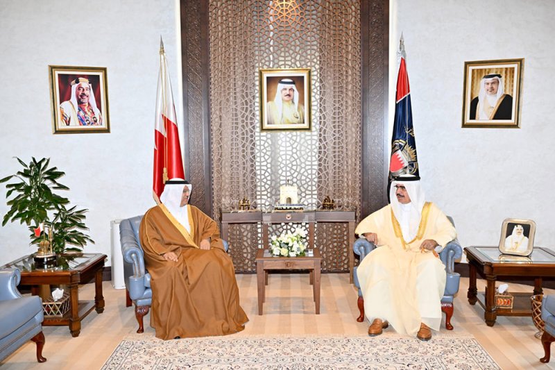 وزير الداخلية يشيد بدور هيئة البحرين للثقافة والآثار في إبراز الوجه الحضاري للمملكة ومكانتها الفكرية والثقافية