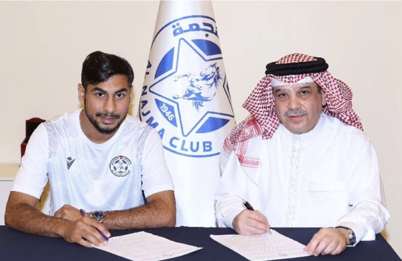 النمر يبقى وفياً للنجمة ويجدد لـ5 سنوات