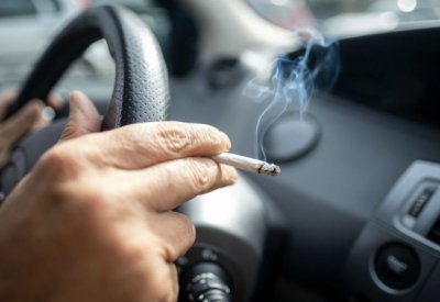 ألمانيا تعتزم حظر التدخين في السيارات التي تقل أطفالا
