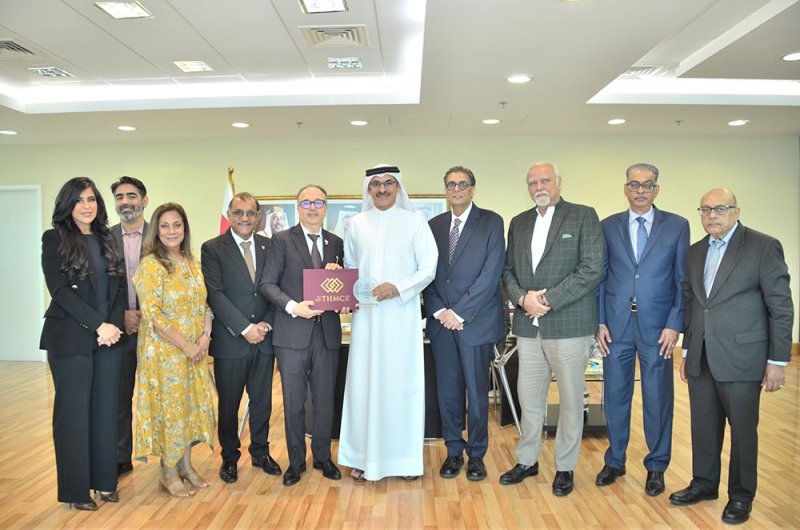 الوزير العصفور يؤكد أهمية تضافر الجهود في المجالات التنموية
