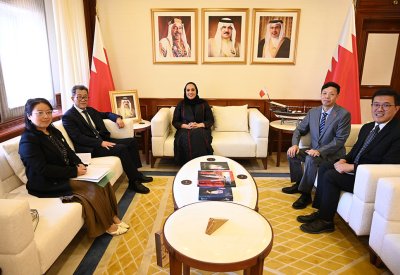 وزيرة "الإسكان والتخطيط العمراني" تستقبل السفير الصيني