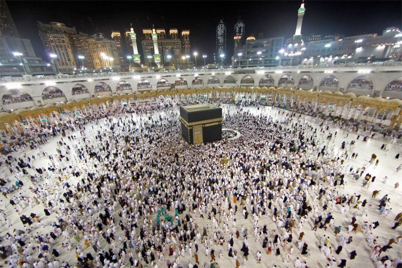350 دينارا كلفة عمرة محرم بالطائرة و40 في الباص
