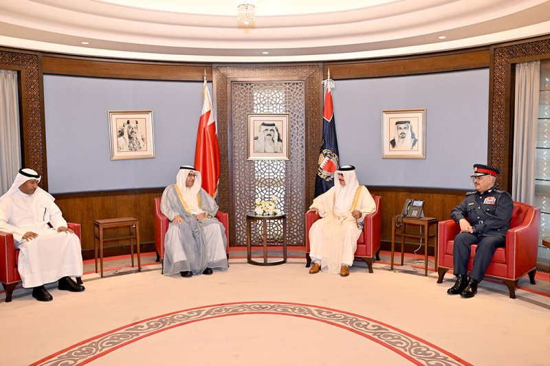 معالي وزير الداخلية يشيد بعمق العلاقات الوثيقة التي تجمع البحرين والكويت ويعرب عن اعتزازه بمسيرة التعاون الأمني والحرص المشترك على تبادل الخبرات