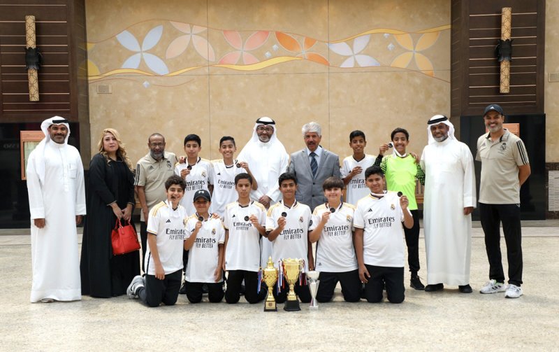 سمو الشيخ ناصر بن حمد آل خليفة يهنئ فريق أكاديمية ريال مدريد البحرين