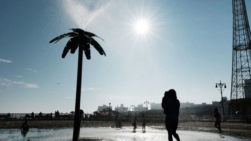 خلال أيام.. "القبة الحرارية" تضرب 7 بلدان عربية