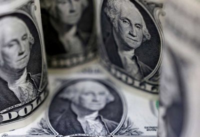 الدولار يهبط لأدنى مستوى في شهرين قبيل بيانات التضخم
