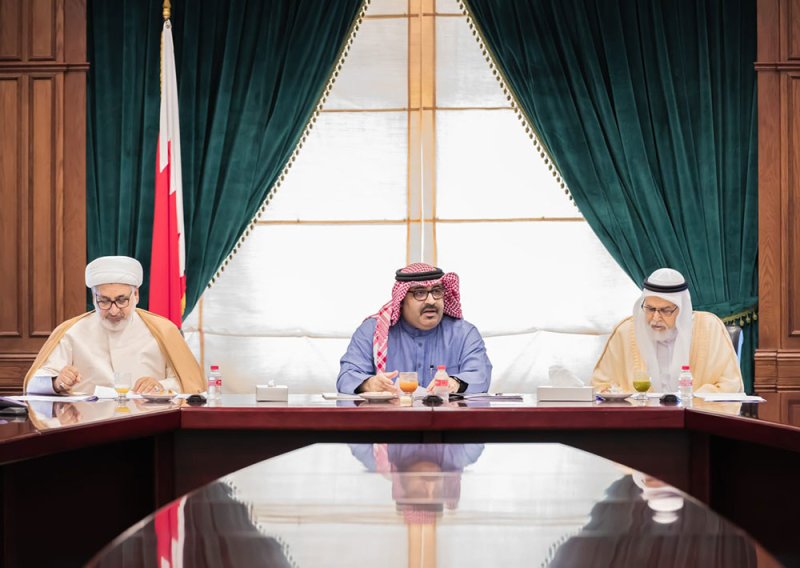 اعتماد نتائج خريجي الفوج الأول من طلبة كلية عبدالله بن خالد للدراسات الإسلامية.. ومناقشة تأسيس البرنامج التمهيدي