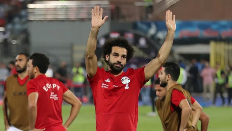 صلاح يطلب من ليفربول سرعة التعاقد مع لاعب مصري