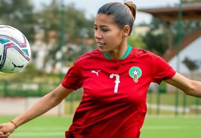 غزلان.. من فتاة تلعب كرة القدم مع أولاد الحي إلى قائدة منتخب المغرب