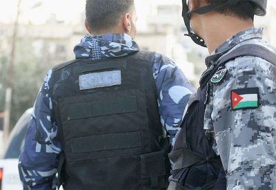 الأردن.. قتل طفلته بـ25 طعنة لأنها استخدمت هاتفه