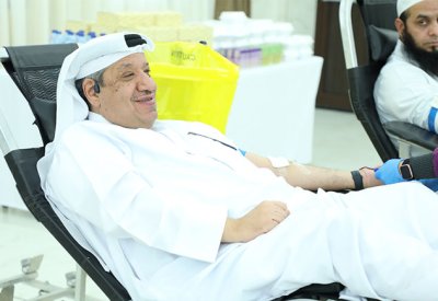 الأوقاف السنية تنظم حملة التبرع بالدم بالتعاون مع مستشفى الملك حمد الجامعي
