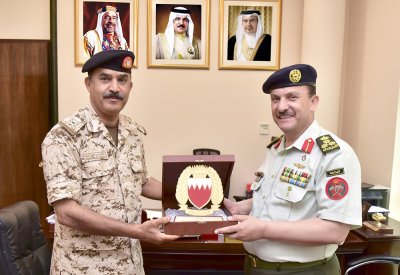 مساعد رئيس هيئة الأركان للعمليات يستقبل الملحق العسكري بالسفارة الأردنية