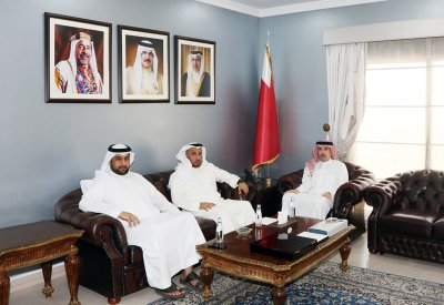 محافظ العاصمة يستقبل رئيس جمعية الشعر الشعبي
