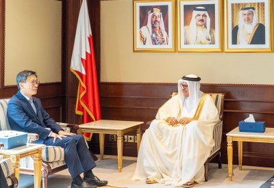 وزير الخارجية يستقبل سفير جمهورية كوريا لدى مملكة البحرين