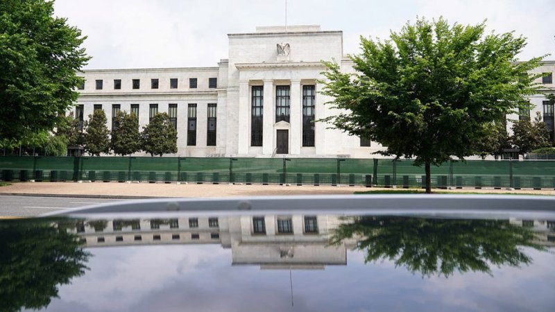 أعضاء الفيدرالي الأميركي منفتحون على رفع جديد لأسعار الفائدة هذا الشهر