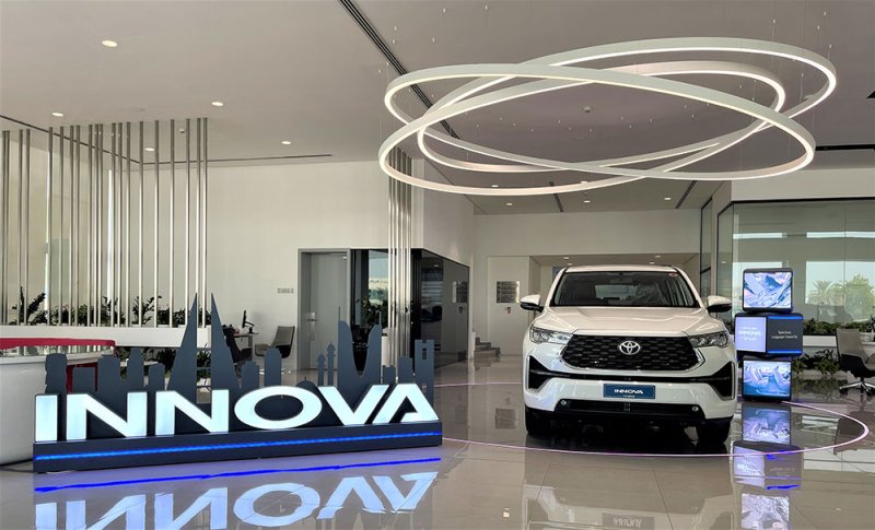 تويوتا تطلق Innova الجديدة كلياً التي تمزج بين الأناقة والعملية