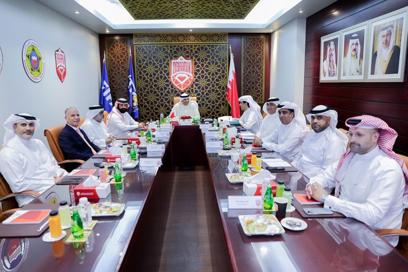علي بن خليفة يترأس اجتماعًا دوريًا لمجلس إدارة الاتحاد البحريني لكرة القدم