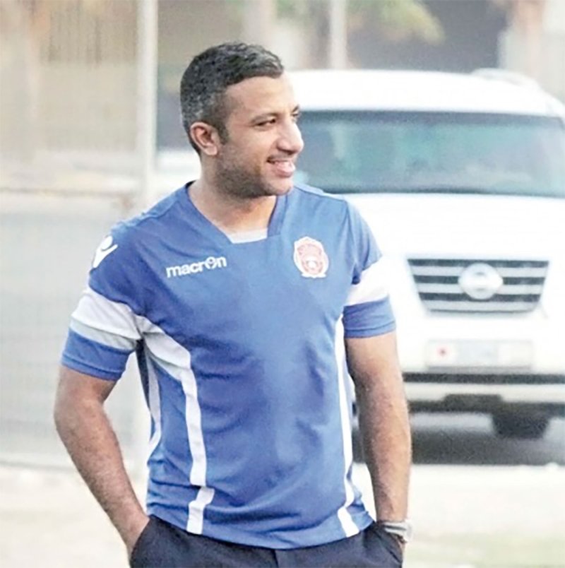 نايف الماجد يواصل مهامه كمدير لفريق كرة القدم بنادي المحرق