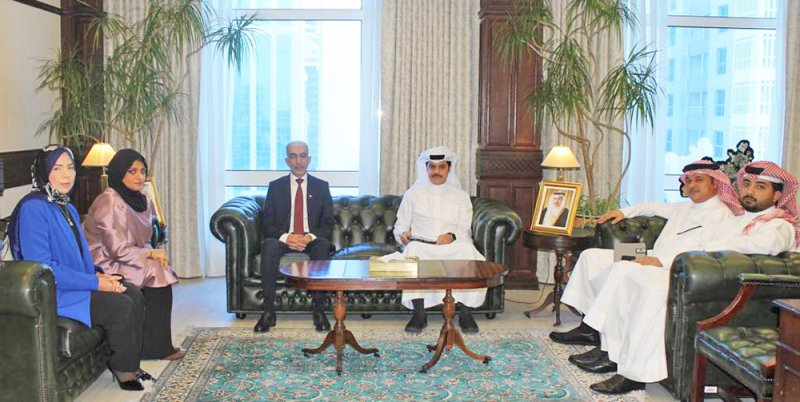 وزير الأشغال يستقبل المشاركين في برنامج قيادات "توطين المهن الهندسية"
